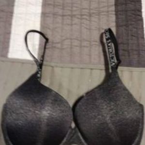 Victoria secret perfect shape bra 34DD like new